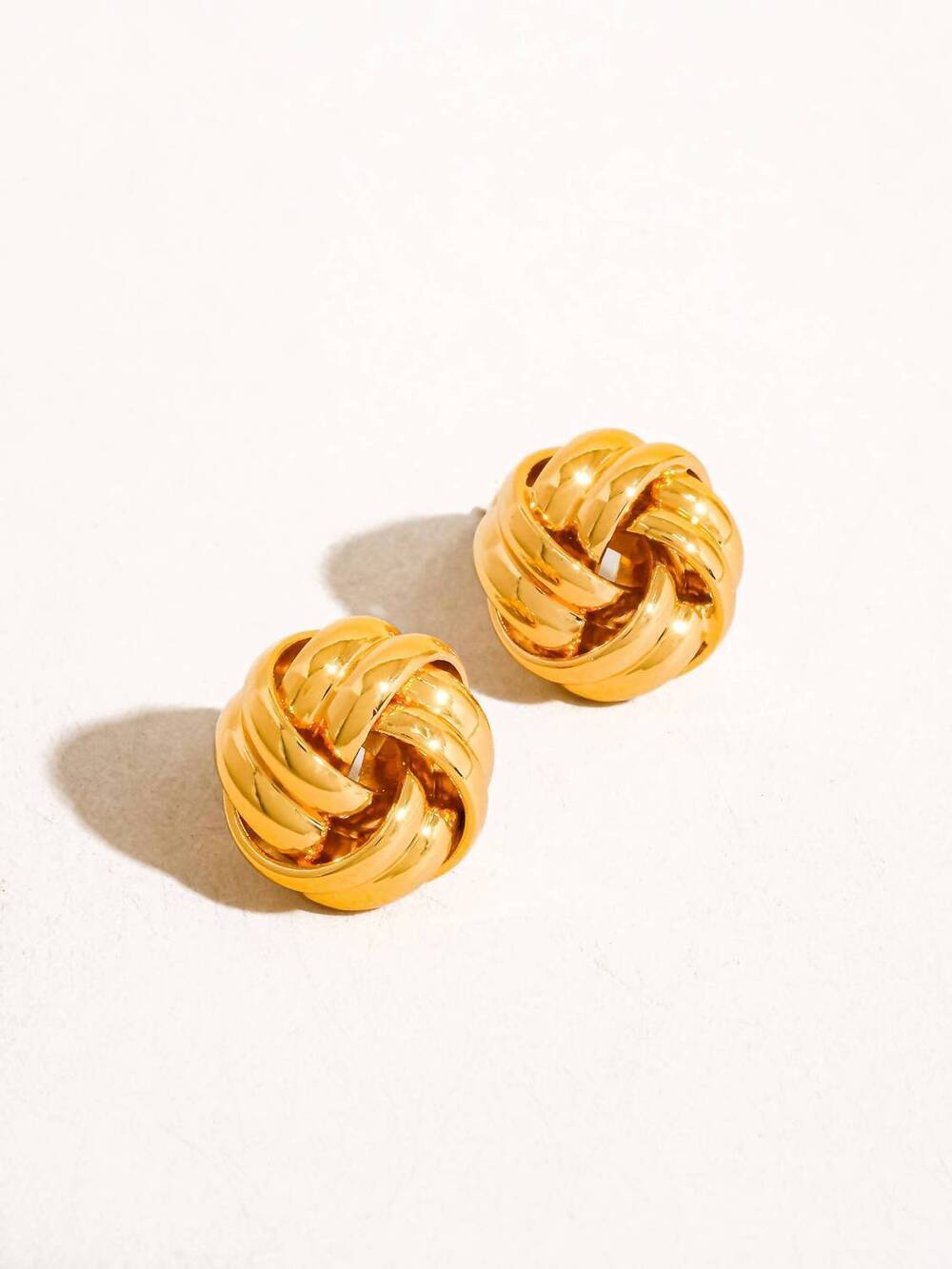 NEW FLANERIE BY MAIQ women's the camille studs in yellow gold